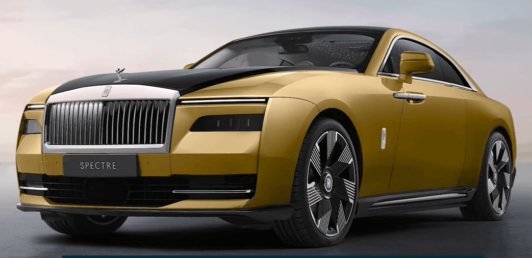 Rolls-Royce Spectre 앞