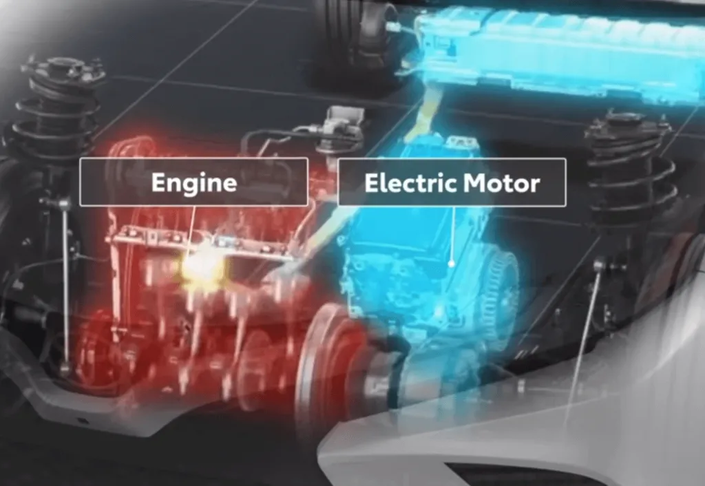 하이브리드 플러그인 하이브리드 차이-전기의 역할의 차이. 하이브리드 엔진룸 내 엔진 및 모터 이미지